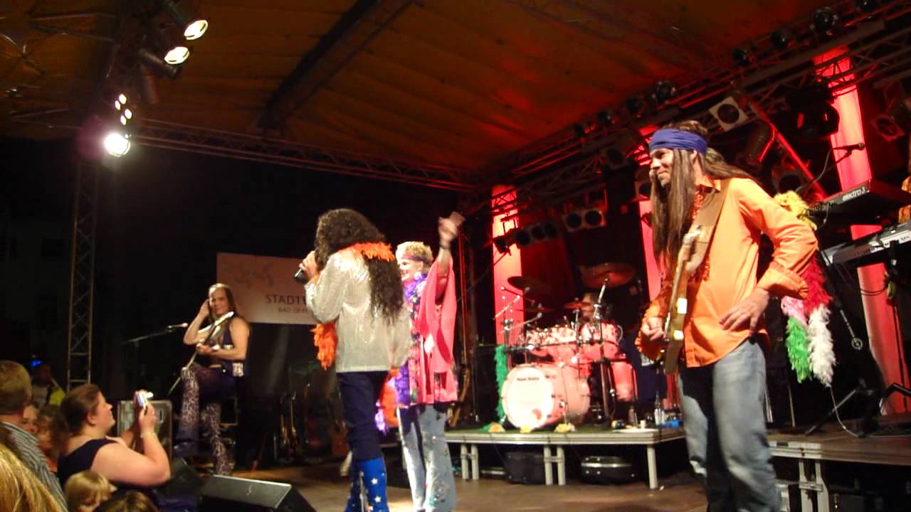 Major Healey 2012 singt in Bad Oeynhausen T-Rex Hot Love Spezialausgabe mit Schlagzeugerwechsel