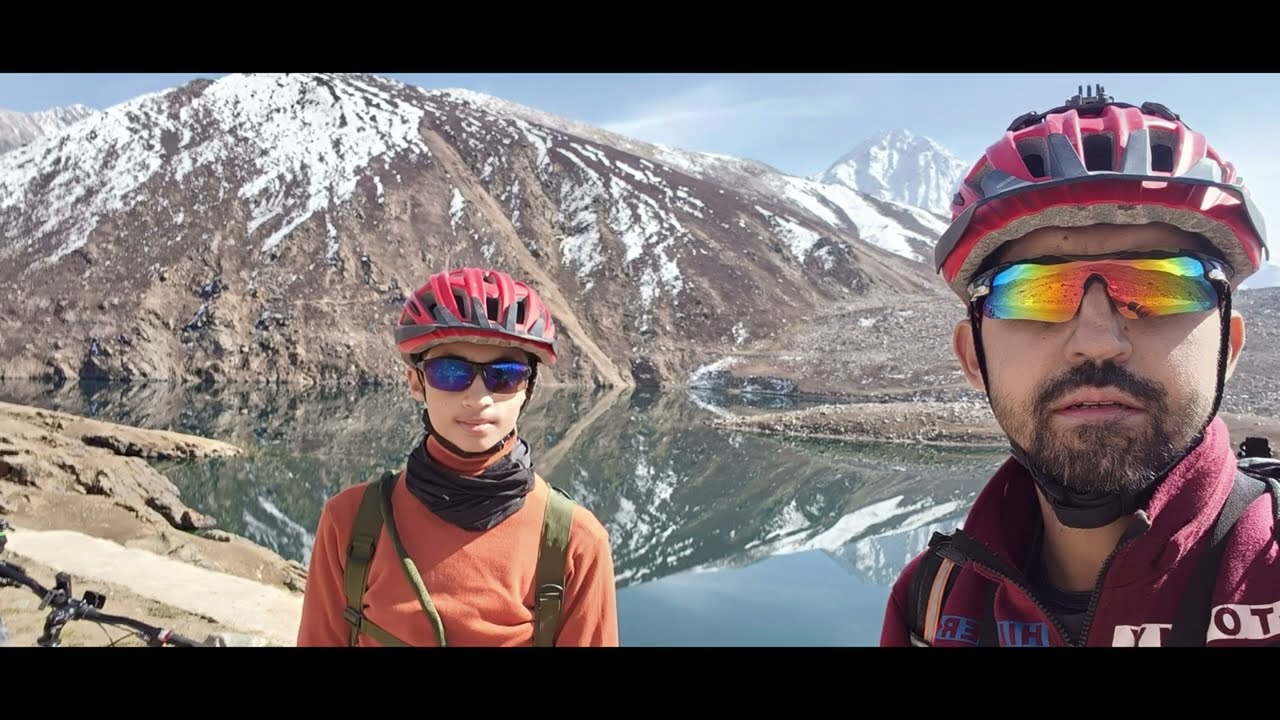 Cycling towards Babusar Top   Oct 2025