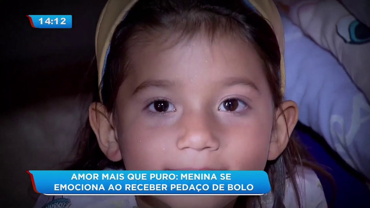 Sem dinheiro, pai compra ‘um pedaço’ de bolo para aniversário da filha