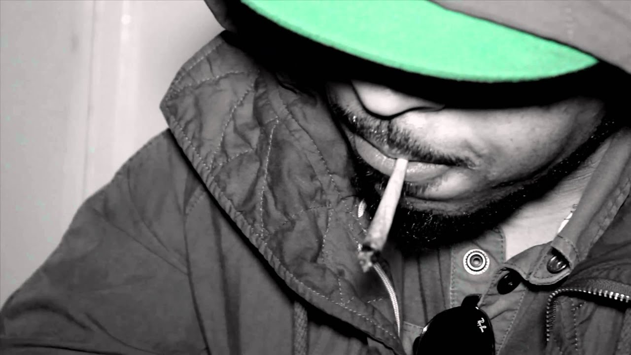 YM.TV - Twozer - Soulfood (Mini Video)