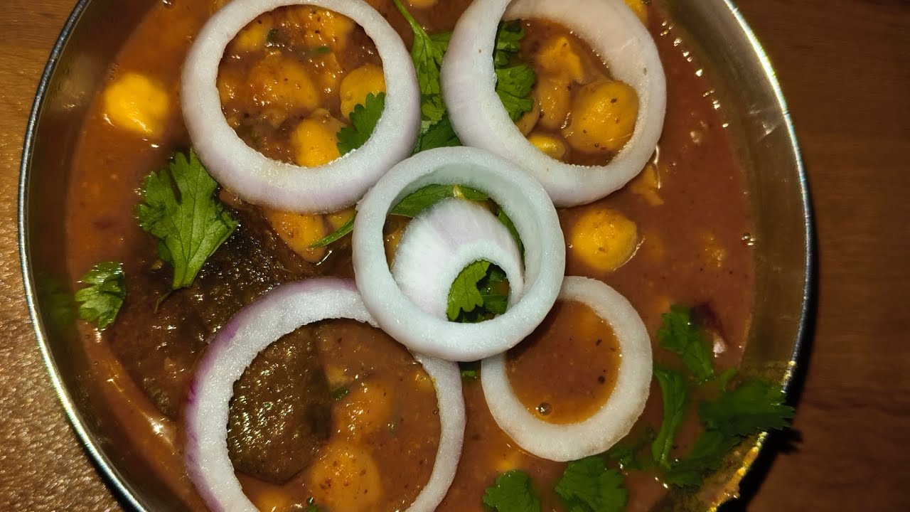 छत्तीसगढ़ी देसी स्टाइल छोले की मसालेदार रेसिपी#keshavkumaripatel #youtube video #indian food 