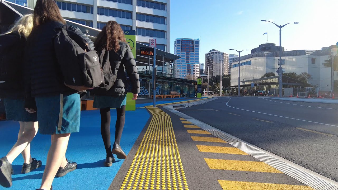 (4k) Friday afternoon sunny winter Walk | Thorndon - Wellington Railway Station | August 2023