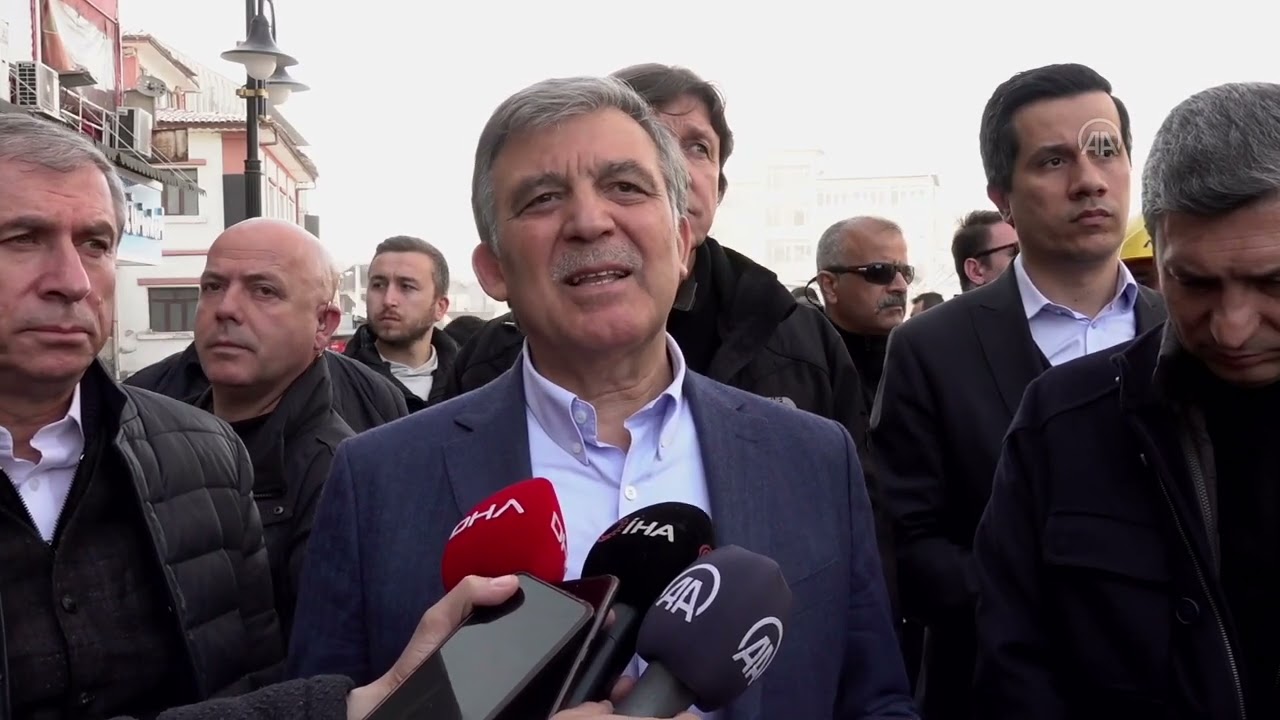 11. Cumhurbaşkanı Abdullah Gül, Malatya’da Deprem Bölgelerini Ziyaret Etti - 01.03.2023