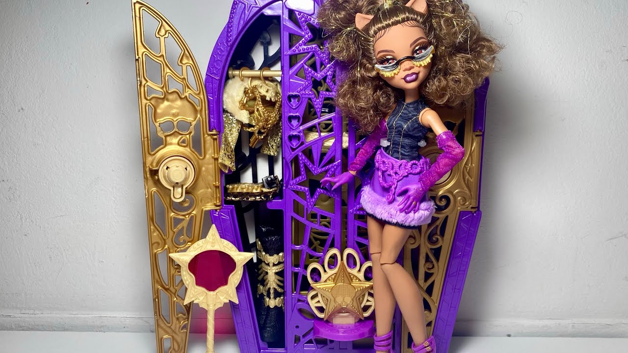 ASMR soft spoken: Monster High Clawdeen Wolf Doll 🌙 (Hauntlywood Mysteries)