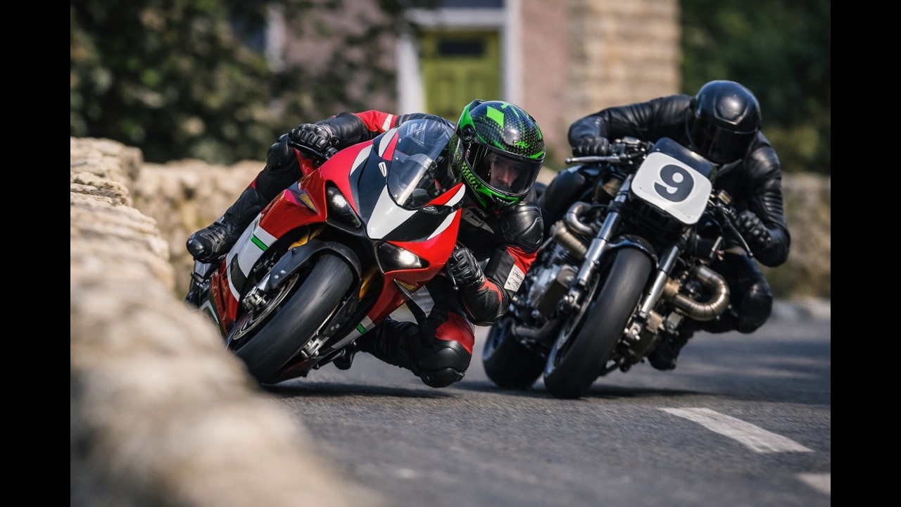 Epic Versus Ducati Panigale V4 R Racing 2019 Vs Suzuki Turbo Martek 590 2014 | RIDE 6 | 4k Gameplay