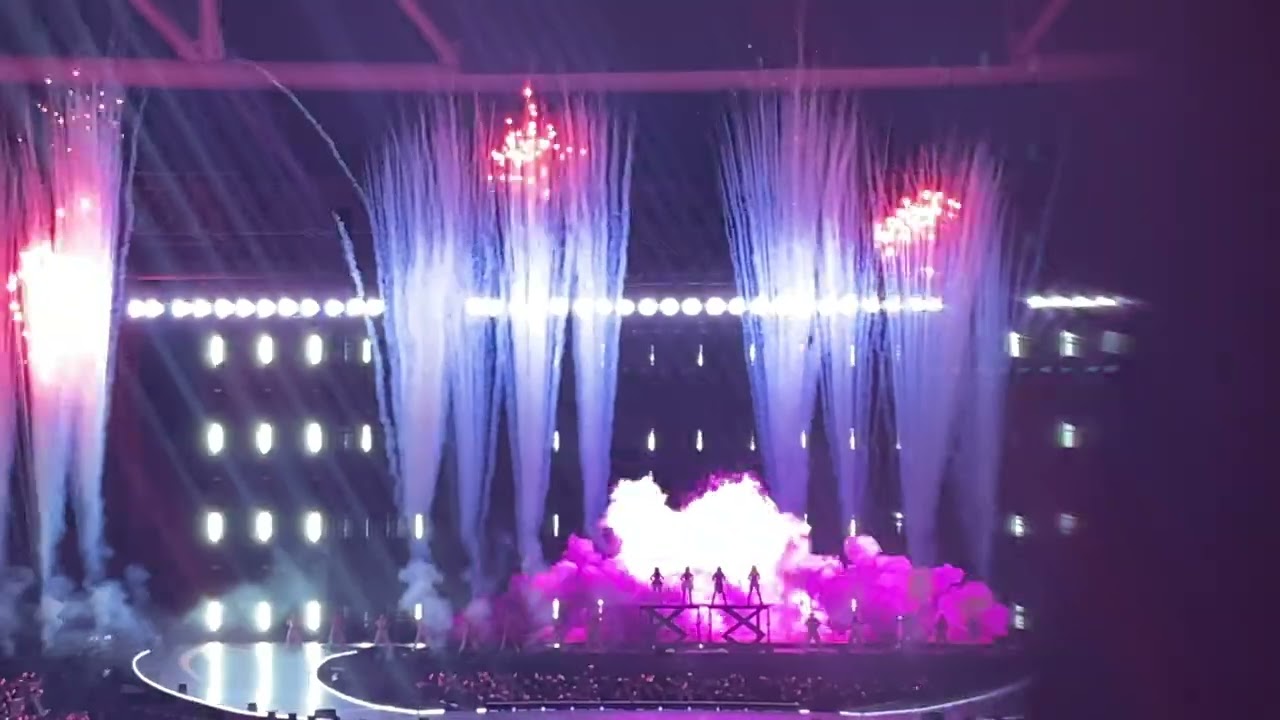 BLACKPINK show in Hong Hong Kong ￼