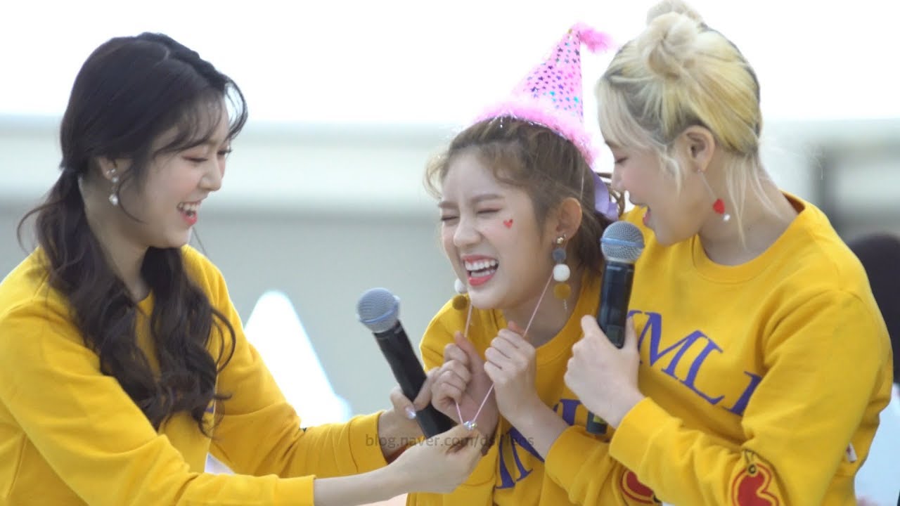 모모랜드(MOMOLAND) 데이지, 제인 FAN SIGNING Stage fancam / 20180121영등포 타임스퀘어 팬사인회 직캠