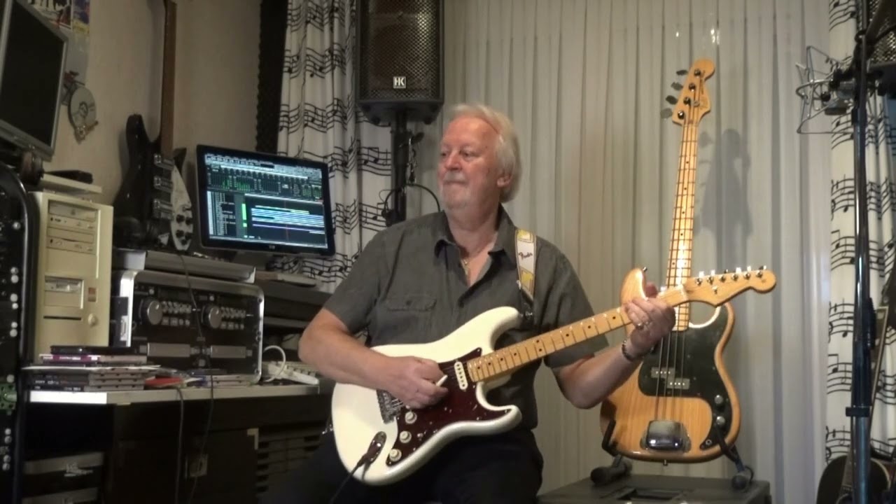 Secret Love -  Doris Day ( on guitar by Eric )