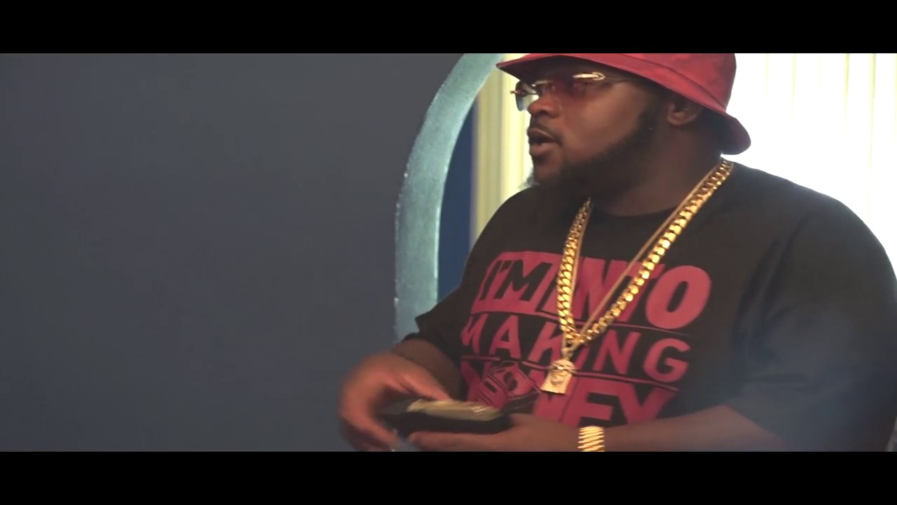 PROJECT PACINO FT SADA TRAPPIN LIKE ME Prod By: Da Realest Sounds