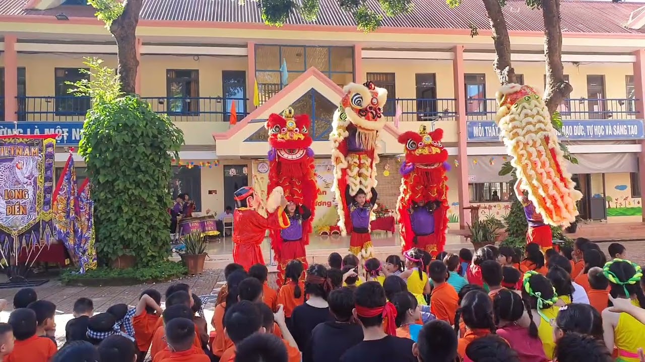 Múa lân đặc sắc trung thu 2025#tktdaklak #school 
