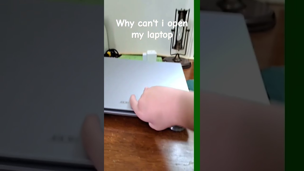 Fake laptop trend 💻 #scrt