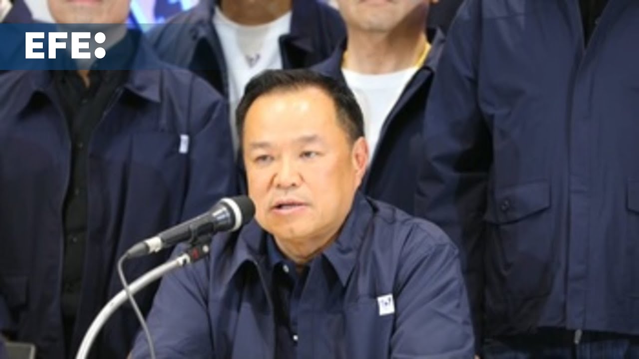 Tailandia da un giro y vota por el partido conservador del primer ministro Anutin