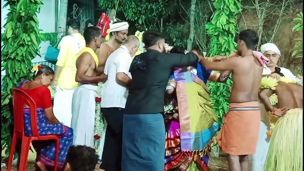 ಎನ್ನ ದೊಡಮ್ಮನ ಇಲ್ಲಡ್ ಕೋಲ🙏ಮಂತ್ರದೇವತೆ 🙏ಚಾವುಂಡಿ ಗುಳಿಗೆ 🙏 #tuluvlogs #nalini #mangaloreanfamily