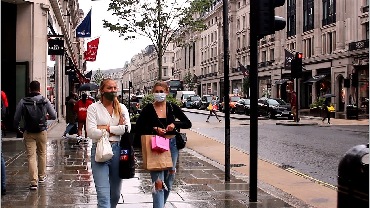 London Walking Tour on a Rainy day/Regent Street/Oxford Circus/Piccadilly Circus