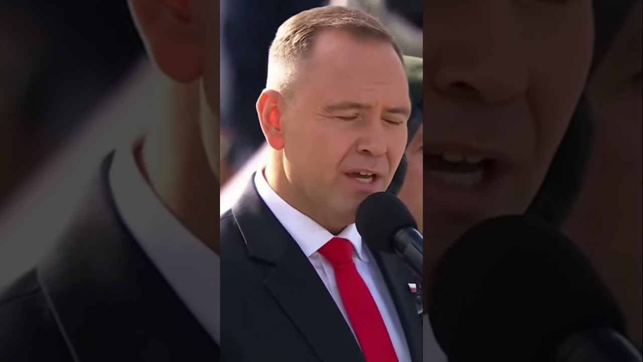 Prezydent Nawrocki wita się z Wojskiem Polskim
