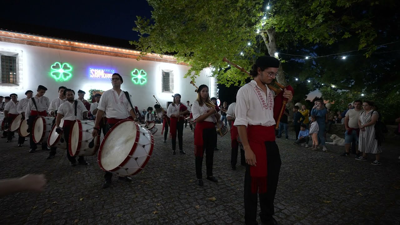 GRUPO DE BOMBOS DE SANTIAGO MAIOR DE POIARES NA FESTA EM HONRA A NOSSA SENHORA DA BOA MORTE-CORRELHÃ