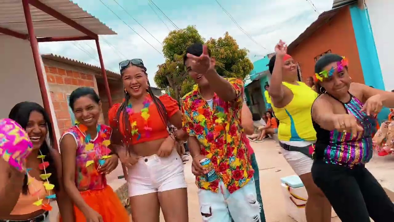 La Gozadera Video Oficial - El Bossio