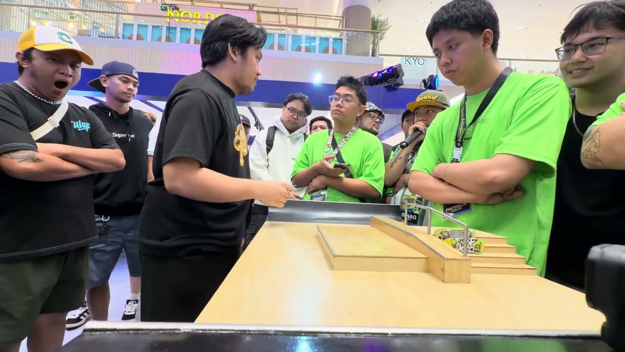 Battle 10 Fingerboard competition #gnarly 