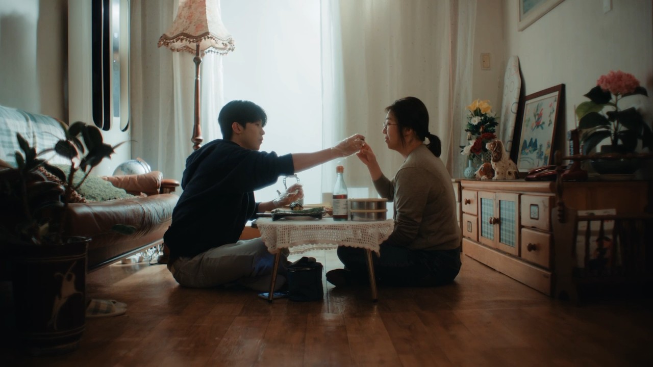 Oficjalny teledysk BIG Naughty (서동현) &bdquo;노스탈지아 (Nostalgia)&rdquo;