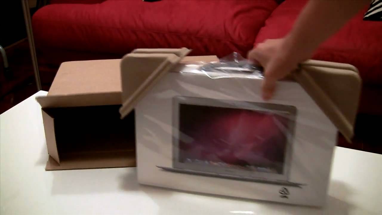 Unboxing: Apple MacBook Air (2009)