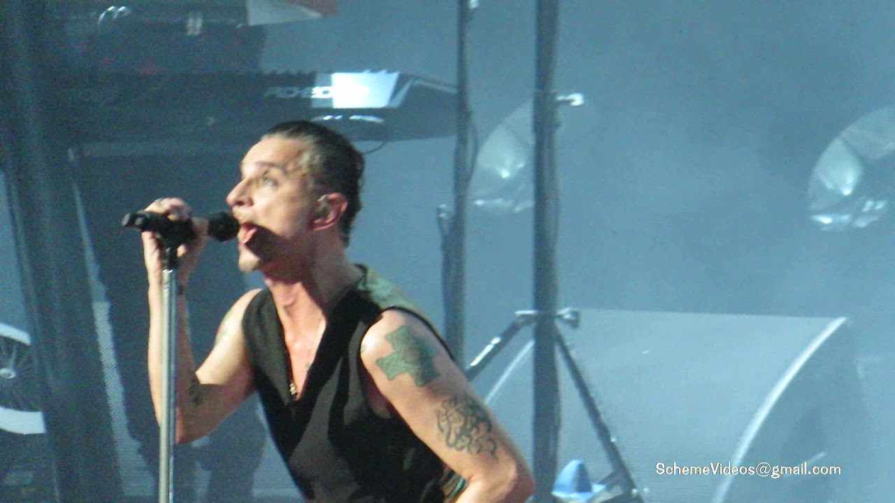 Depeche Mode - NEVER LET ME DOWN AGAIN - Golden 1 Center, Sacramento - 5/24/18