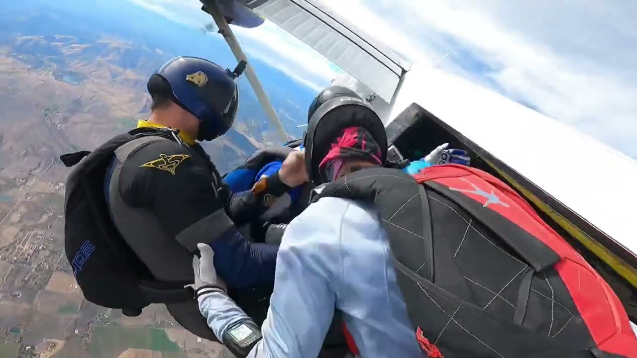 Skydiving with Awesome Josh Evans, Quintin, Chris and Shawn