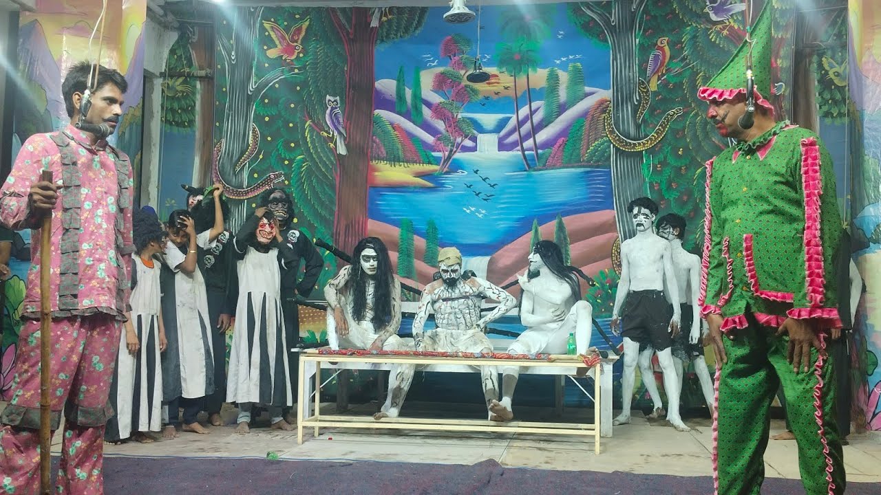 रामलीला में मंचित हुआ सीता हरण का प्रसंग, पुष्पक विमान देख दर्शक हुए मंत्रमुग्ध