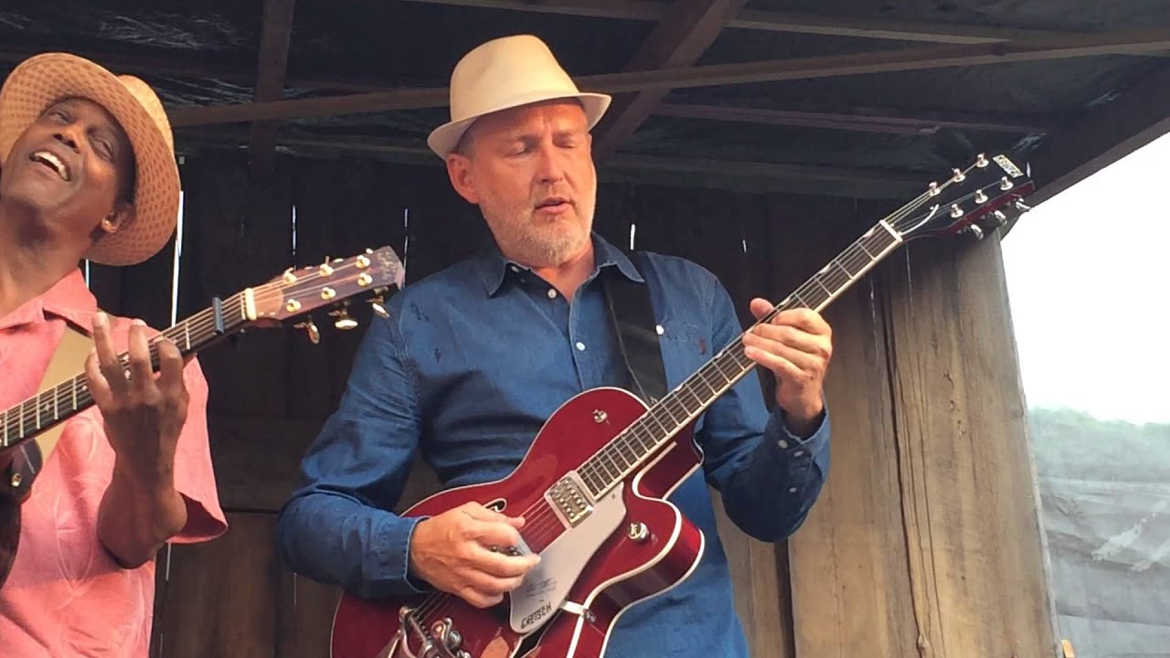 Eric Bibb & Staffan Astner - Don't Let Nobody Drag Your Spirit Down (live 2014 Notodden)