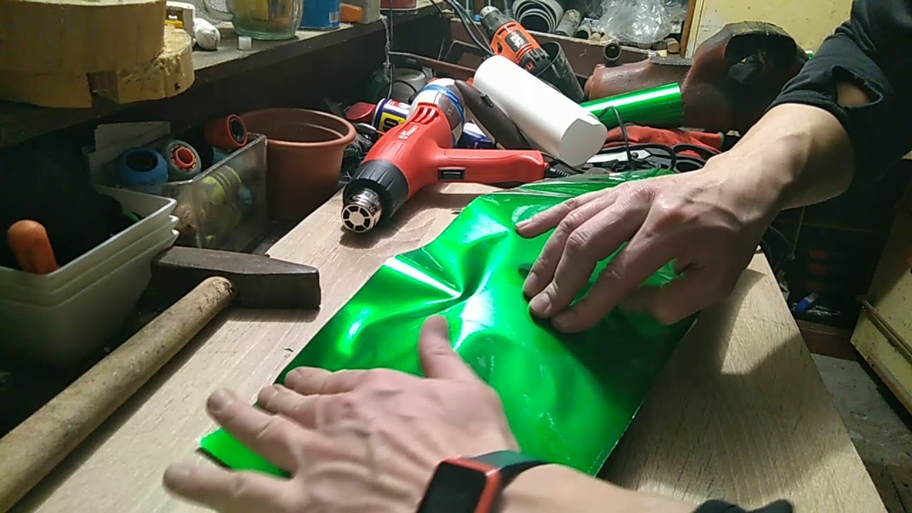 Lepení/řezání folie pomocí kevlar lanka.