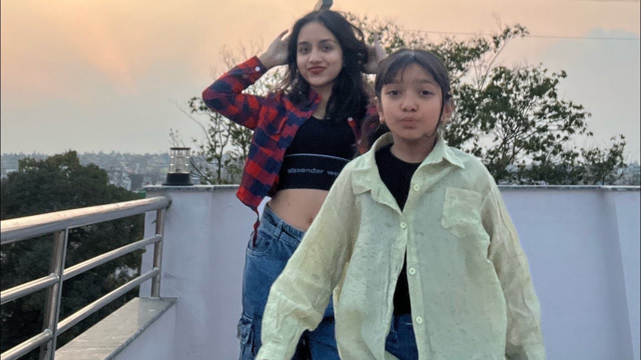 Rock Paper Scissors game challenge😝// Khana dherai vayera jhannai vomit aako🤮🤢//SISTERS