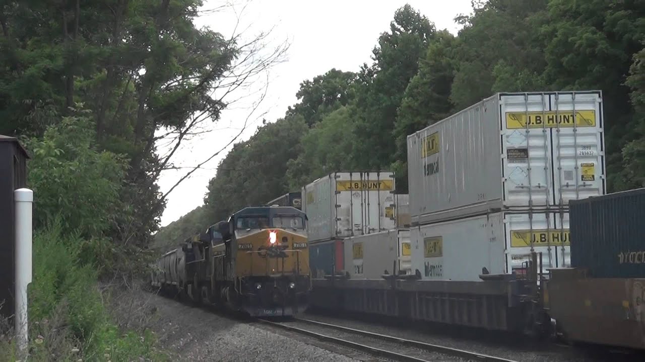 3 CSX Trains Meet  Q279  Q010  Q378