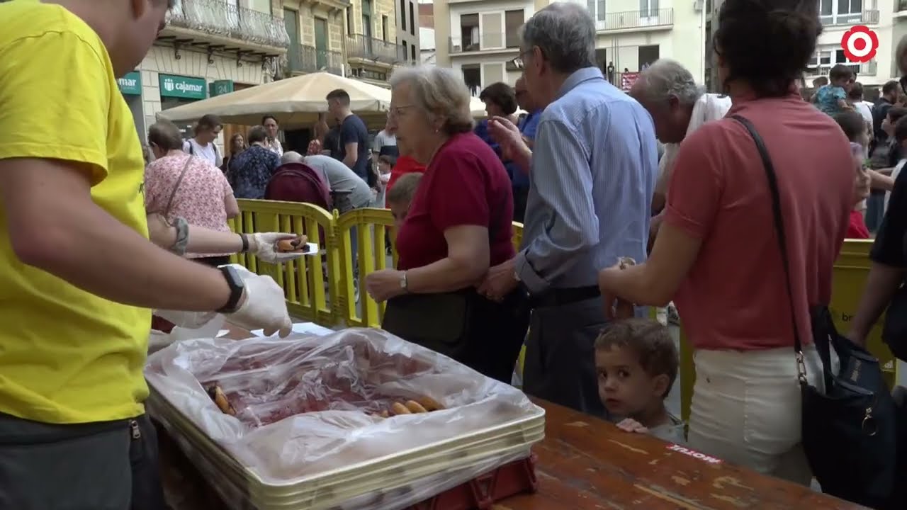 Corpus, Gegants i moltes coques amb cireres