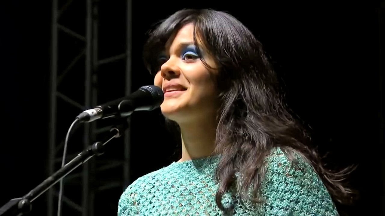 BAT for LASHES 💕 Daniel live @Glastonbury 2016