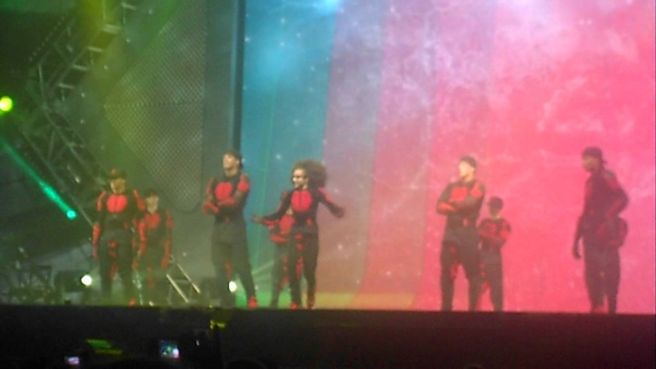 Digitized - Zumba with Perri Kiely!