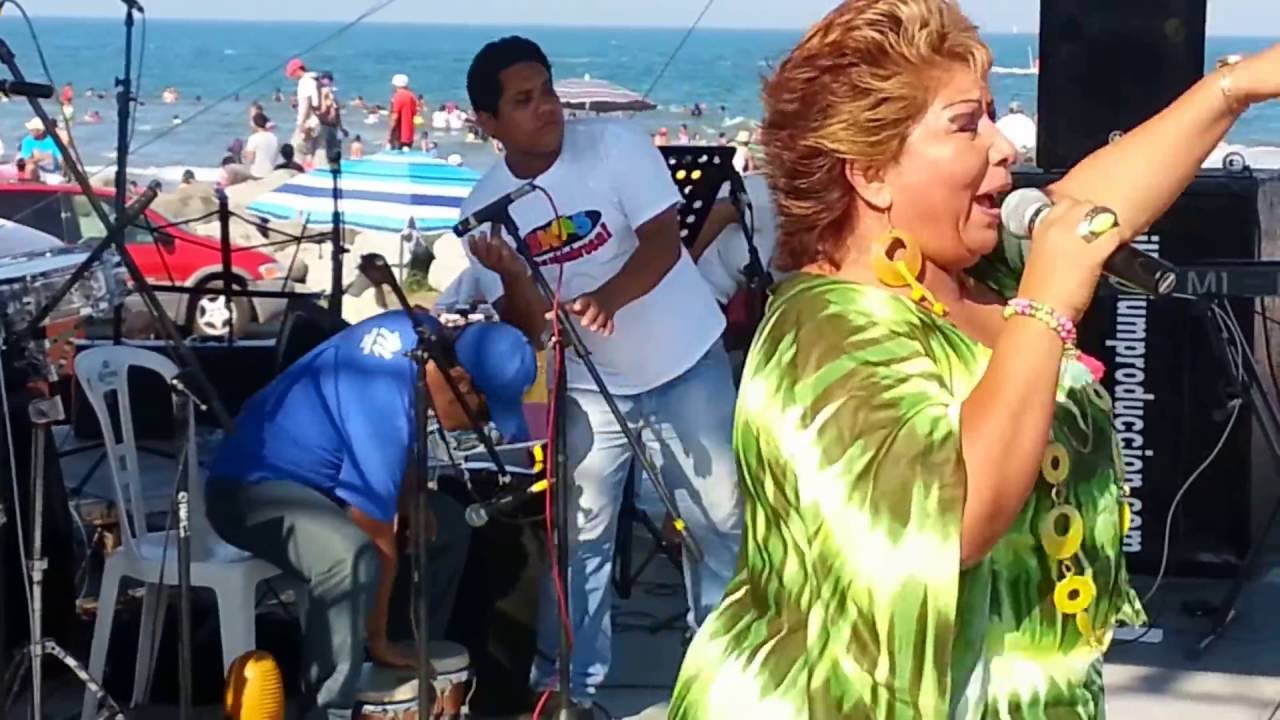 ZUMIKO MITSOUKO EN VIVO EN VILLA DEL MAR CASA LLENA SEMANA SANTA