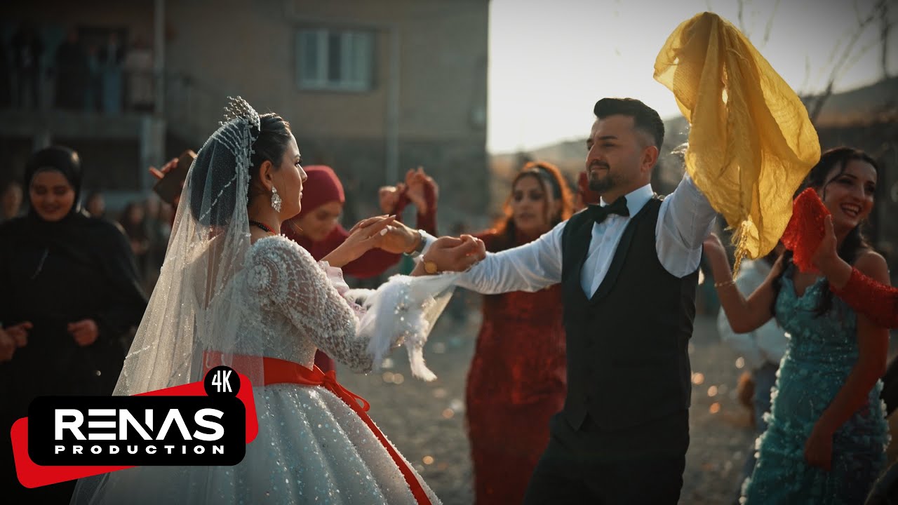 Ayhan Önder & Bakan Önder - Eman Eman Koçere (Kiniş Ailesi Düğünü)