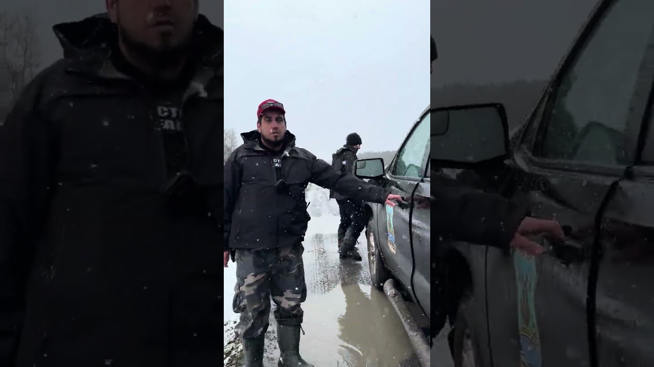 agent de la faune en intrusion
