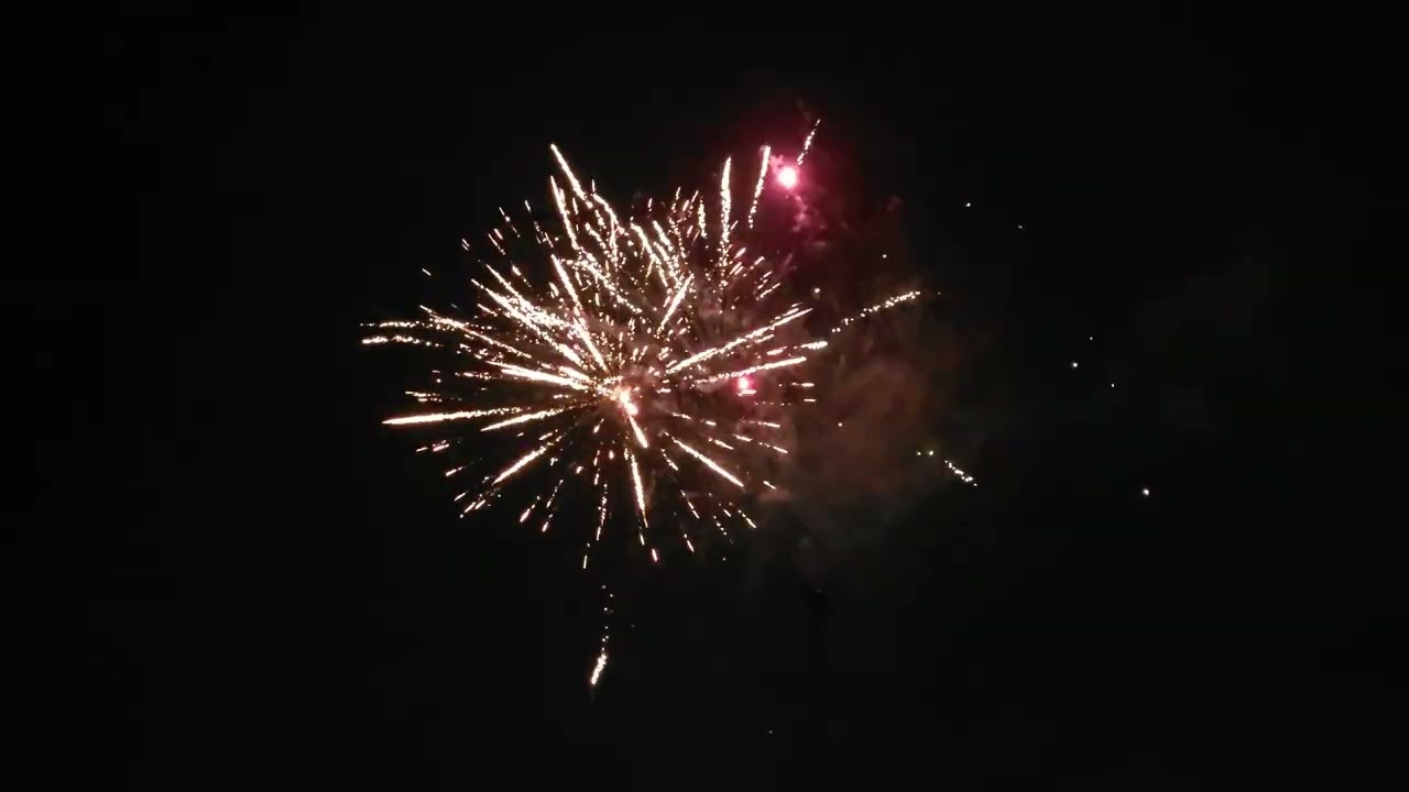120 schoten (6×20) WCKD Six vernieuwd 2023 Magnum Vuurwerk