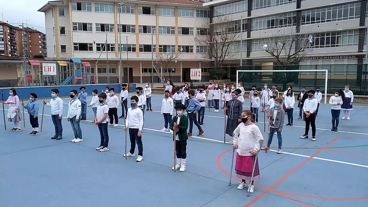 Agate Deuna Karmengo Ama Ikastetxean | KAI Amorebieta