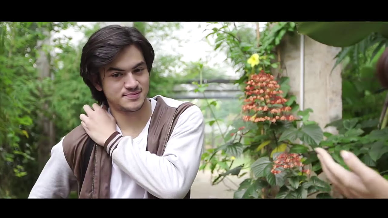 CINTA DI BALIK AWAN 3 (short movie)