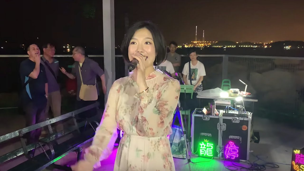 2019.04.25 西九文化區街演 -  完場第6節 (月半小夜曲, 謝謝你常記得我, 月亮代表我的心, 套馬桿),  香港旺角小龙女龙婷