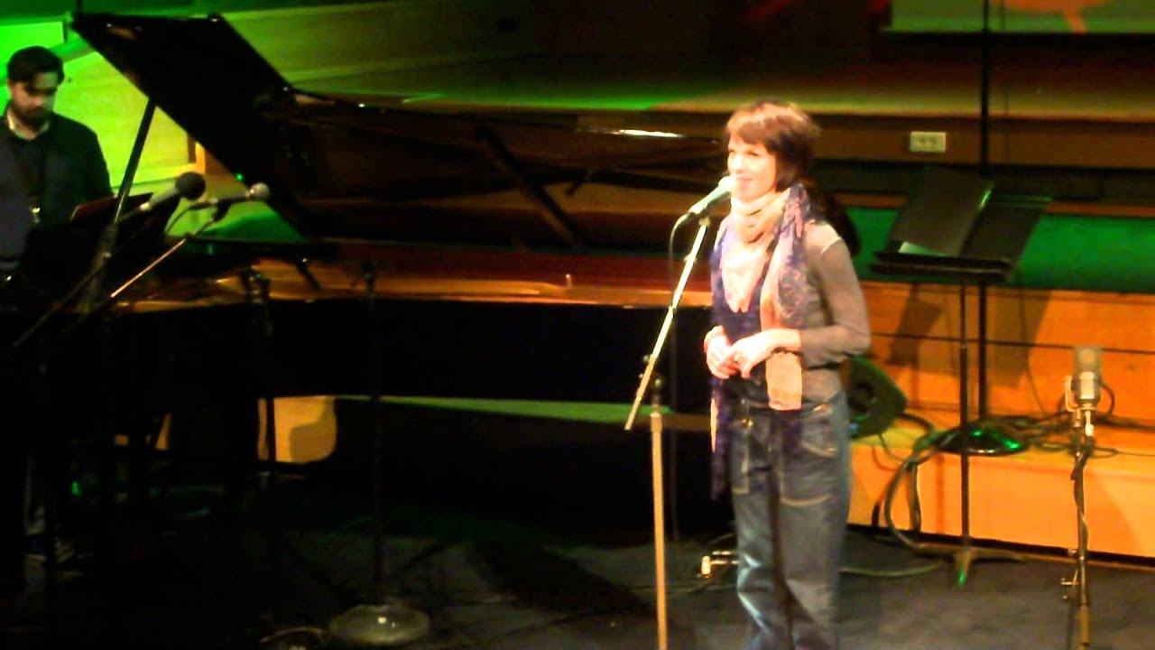 La vie est un grand Carbaret Claire Pérot