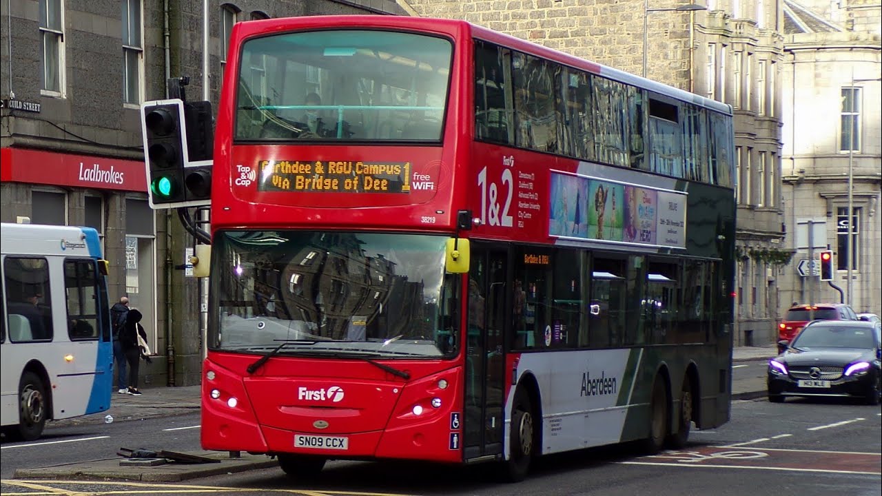 Savage Kickdowns! ADL Trident Enviro500 (E4/ZF) | 38219 SN09CCX | First Aberdeen