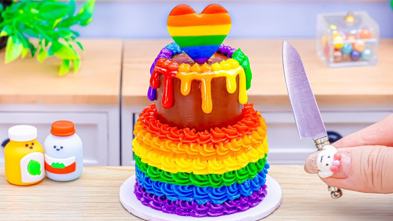 Mini Rainbow Buttercream Cake Recipe With Chocolate 🌈 Satisfying Mini Cake Decorating and DIY