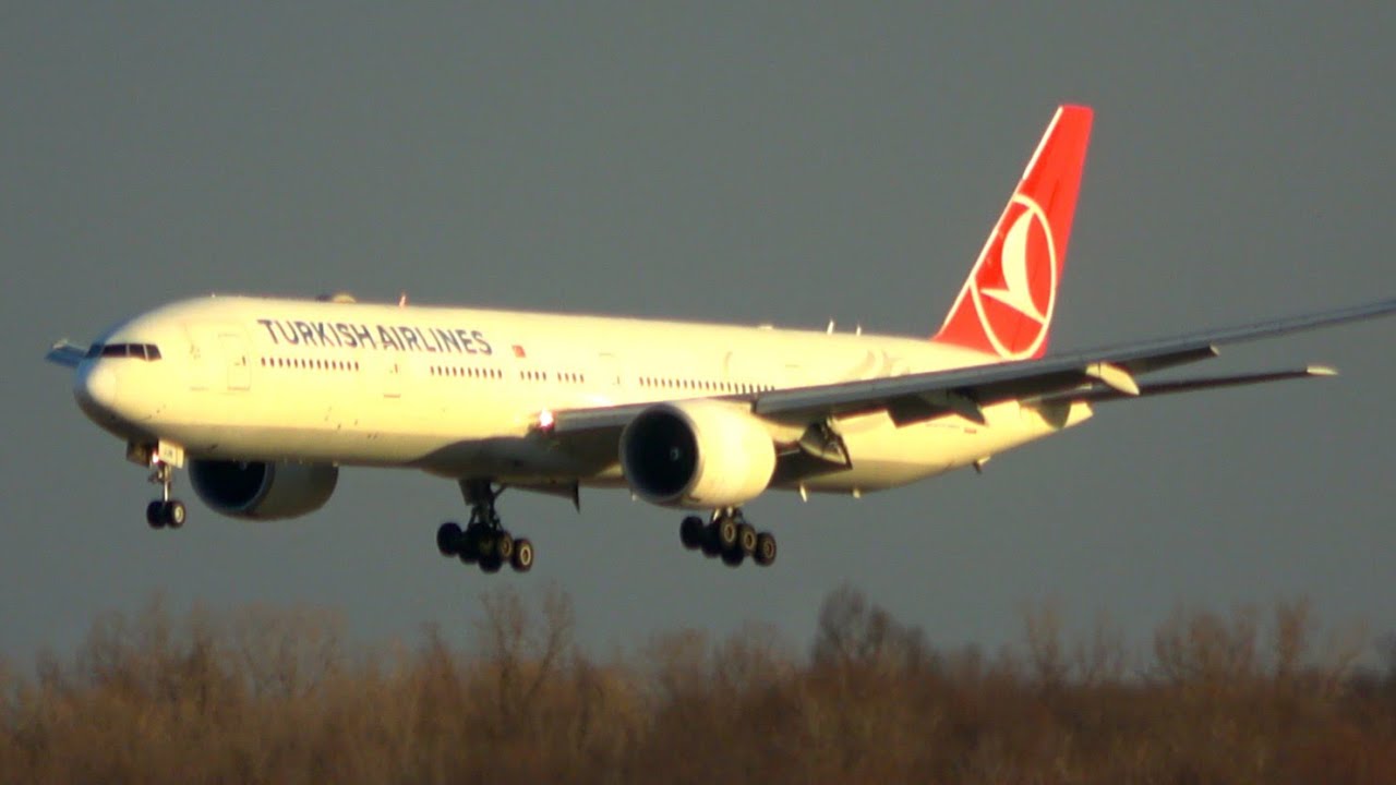 Plane Spotting at Detroit Metro Airport - April 11, 2025 #planespotting #dtw