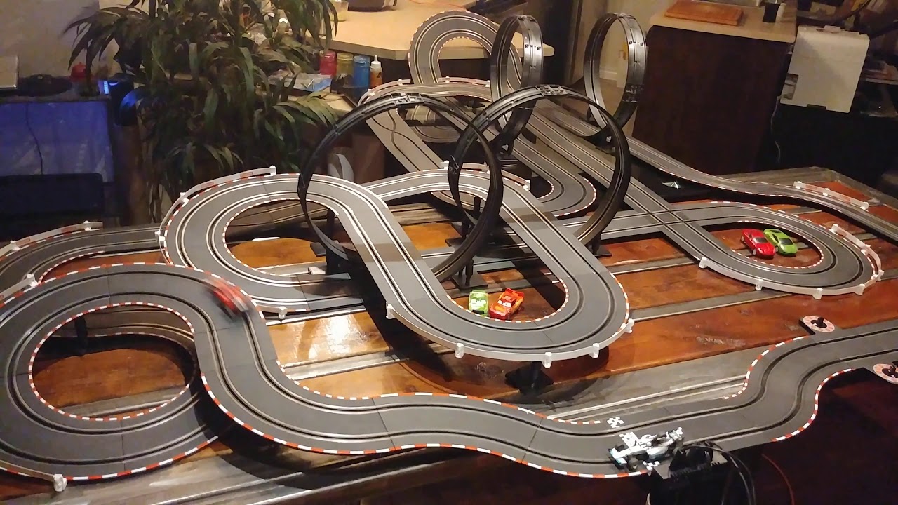 Piste de Course/Circuit Custom Carrera - Telquel.ca
