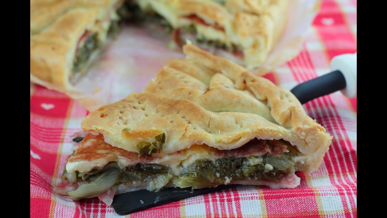 Pizza rustica con scarola, stracchino e salame: semplice da preparare e GOLOSISSIMA!