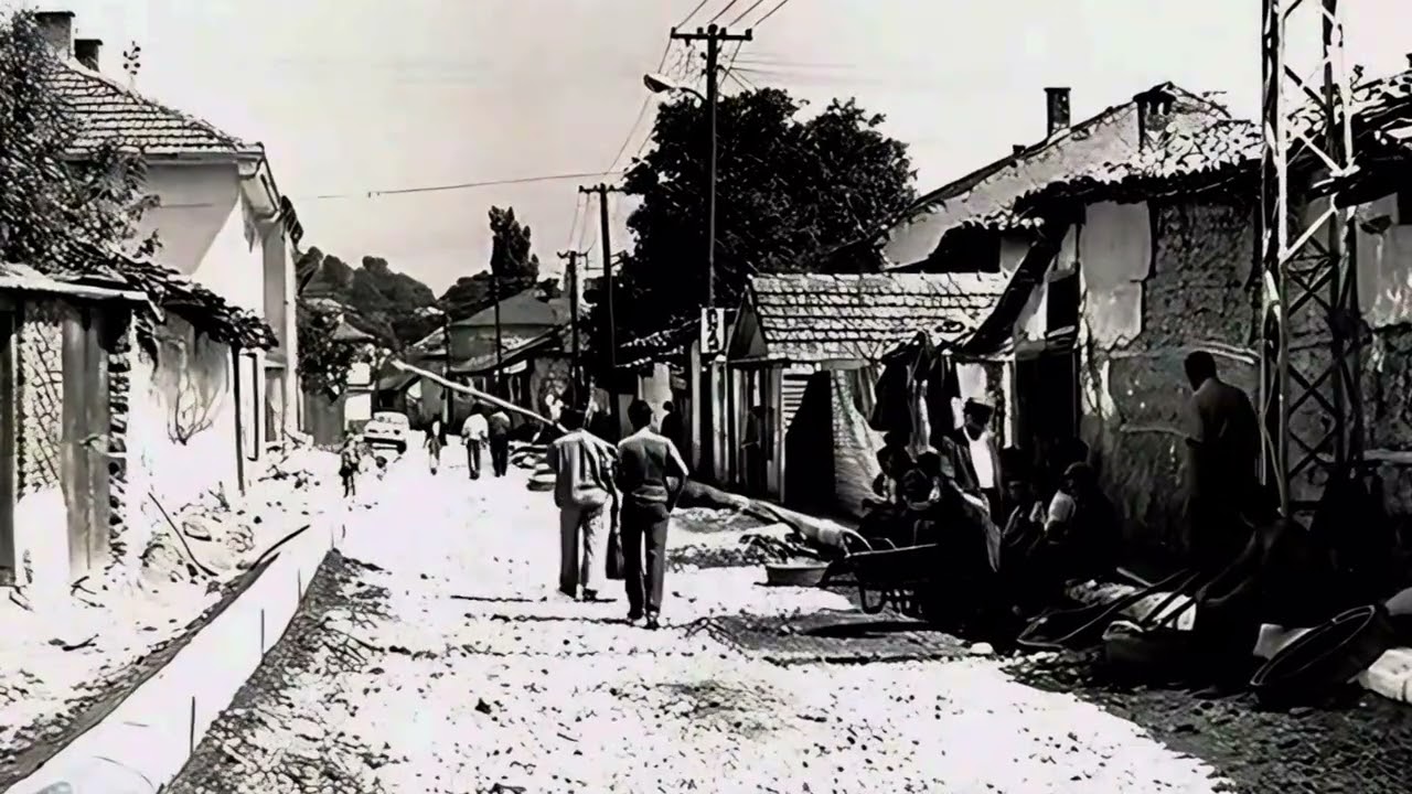 Asfaltiranje ulice Gojka Bačanina 1977. godine