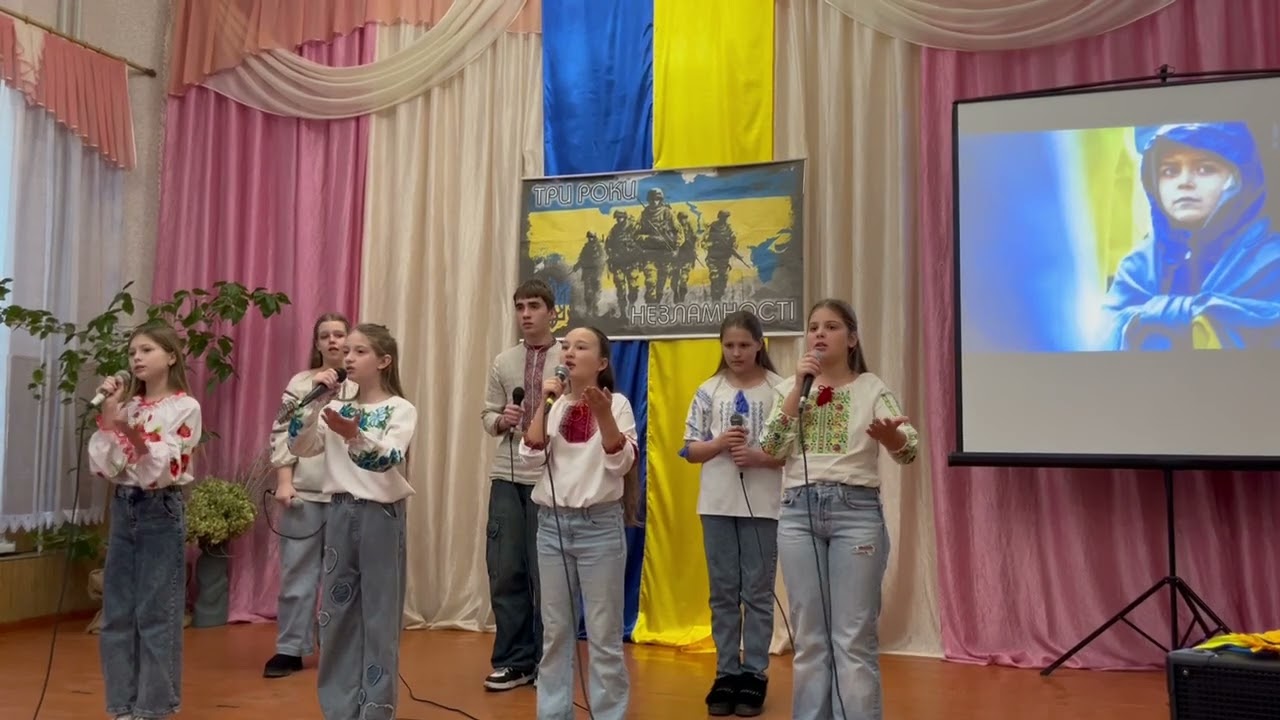 Ансамбль «VokalStars» «Мамо,розкажи чому війна?»