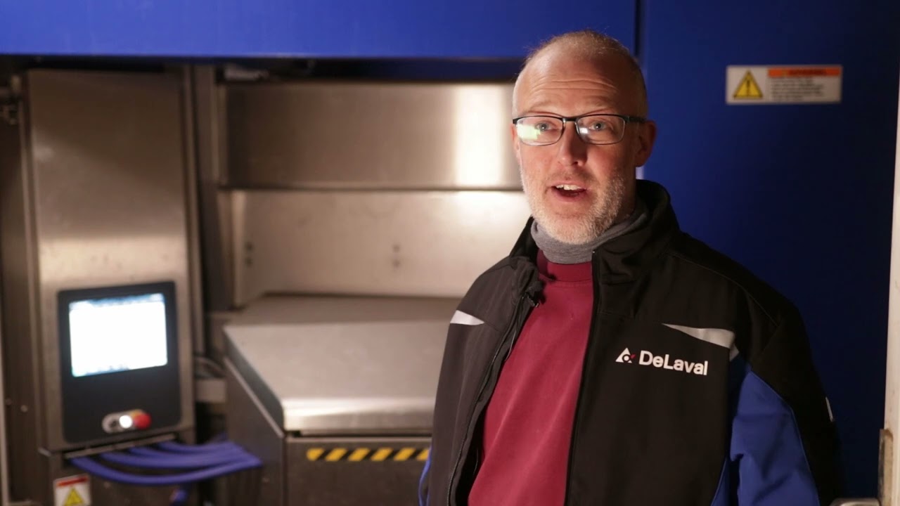 DeLaval VMS V300 with OCC (online cell count) - 15 new VMS robots - Niels Haunstrup, Danmark
